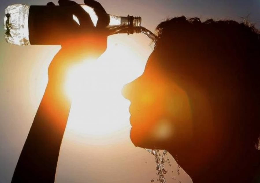 Θερμοπληξία: Ποια είναι τα συμπτώματα και πώς μπορείτε να την αντιμετωπίσετε